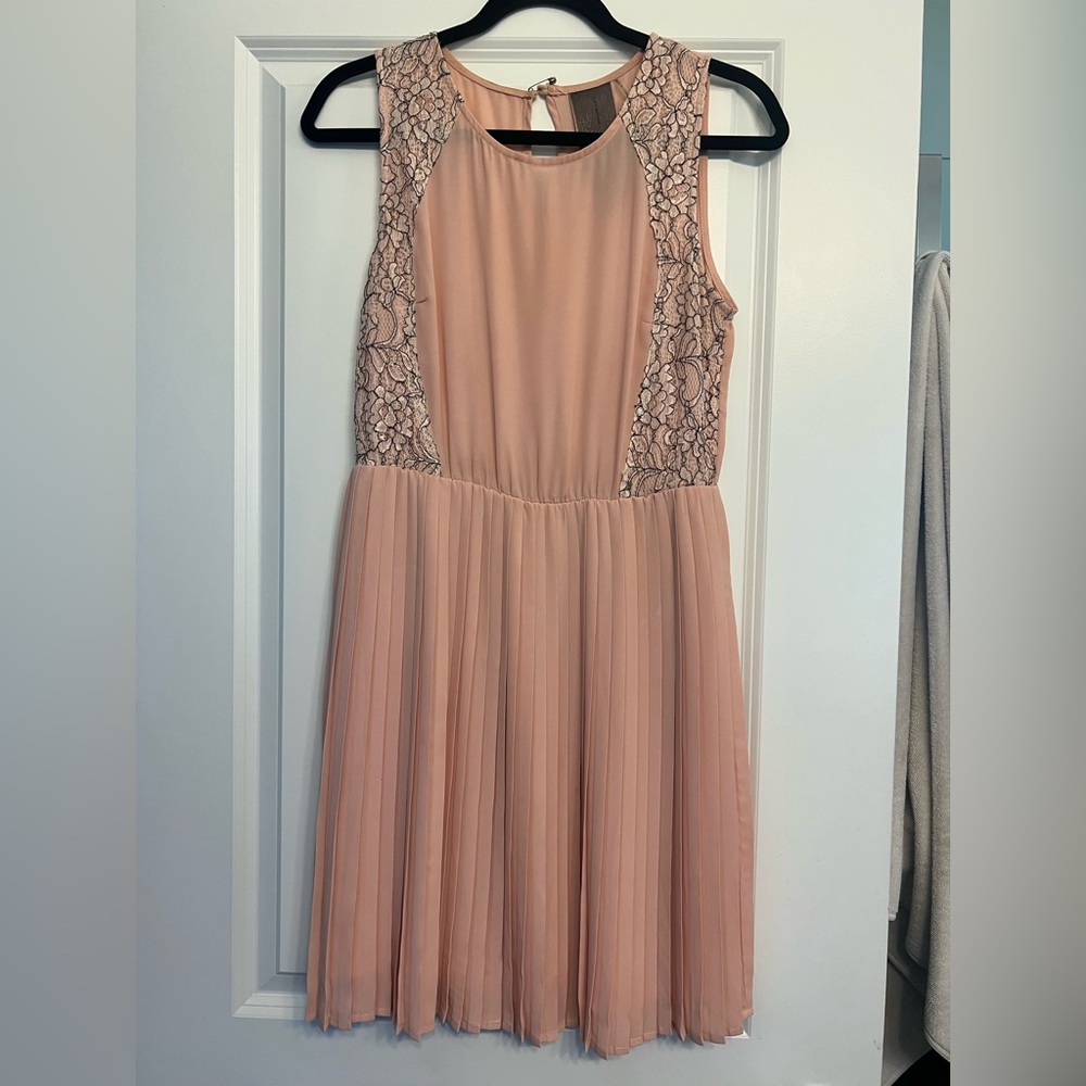 Baby pink A-line dress with pleated skirt